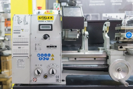 Станок токарный Stalex D280x700С